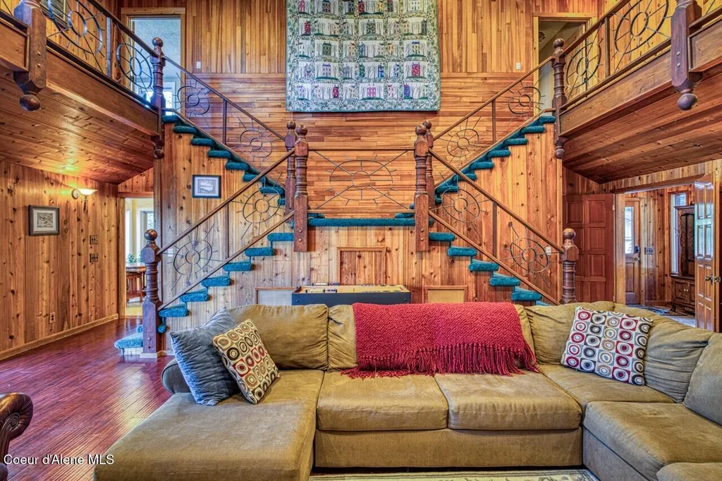 2298 Selkirk Road Sandpoint ID 83864