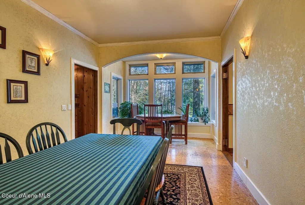 2298 Selkirk Road Sandpoint ID 83864