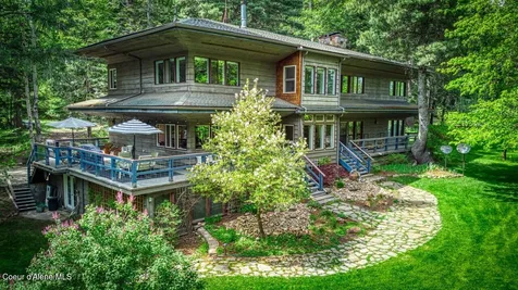 2298 Selkirk Road Sandpoint ID 83864