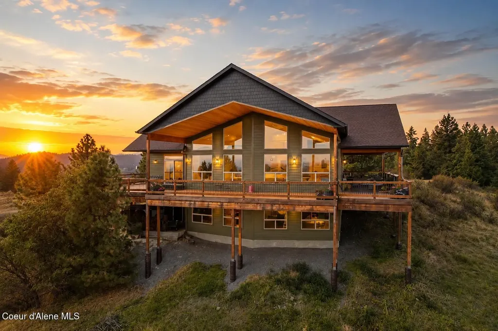 10653 N Payment Peak Road Hauser ID 83854