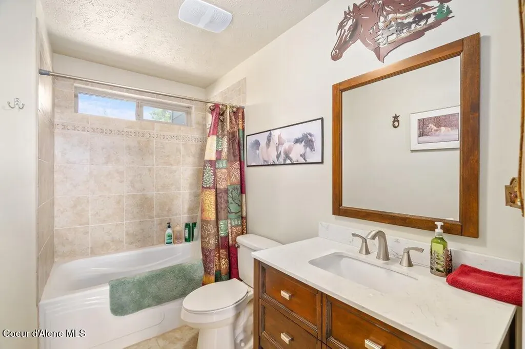 10653 N Payment Peak Road Hauser ID 83854