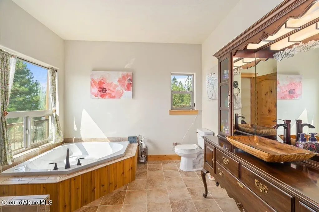 10653 N Payment Peak Road Hauser ID 83854