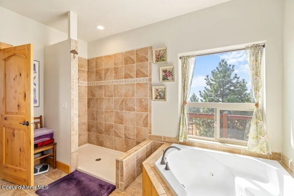 10653 N Payment Peak Road Hauser ID 83854