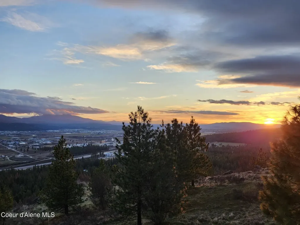 10653 N Payment Peak Road Hauser ID 83854