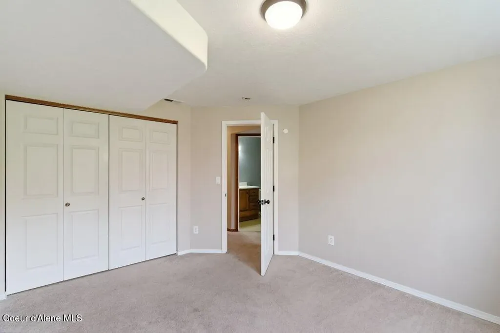 2639 W Blueberry Circle Hayden ID 83835