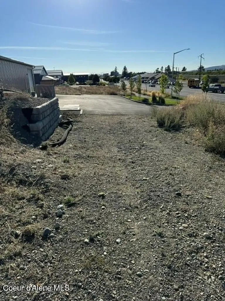 5856 W Seltice Way Post Falls ID 83854