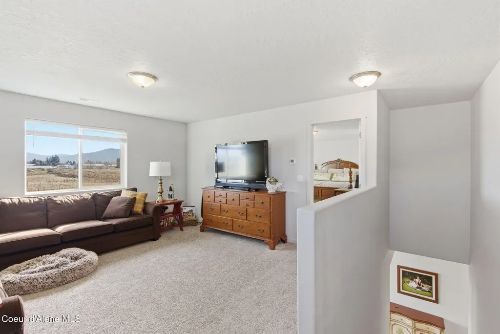9798 N Heston Loop Hayden ID 83835