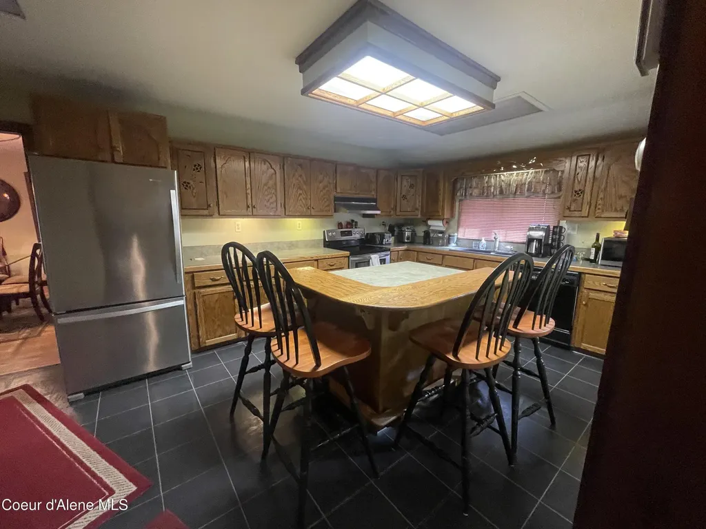 7042 Oak Street Bonners Ferry ID 83805