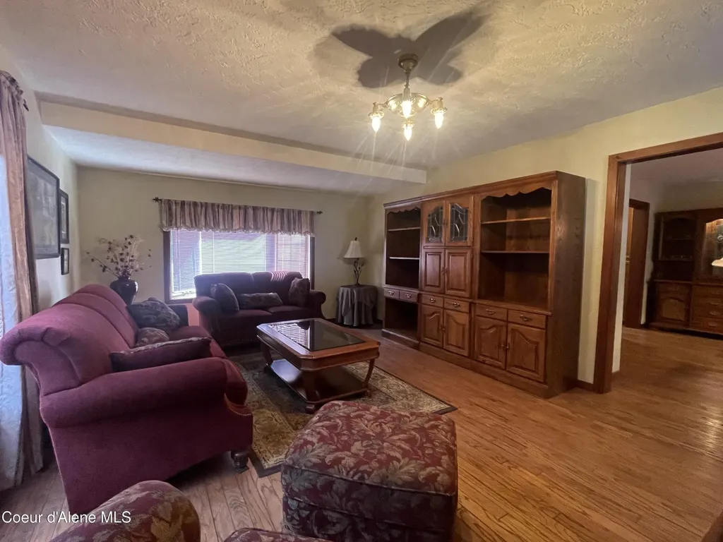 7042 Oak Street Bonners Ferry ID 83805