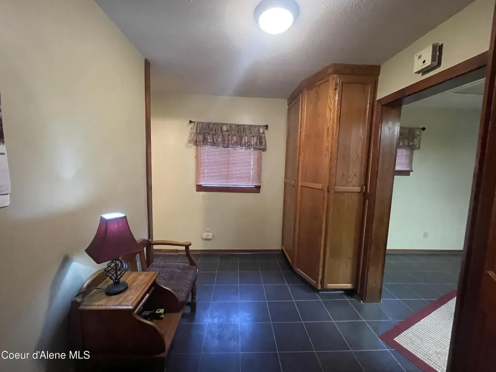 7042 Oak Street Bonners Ferry ID 83805