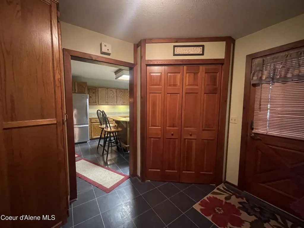 7042 Oak Street Bonners Ferry ID 83805