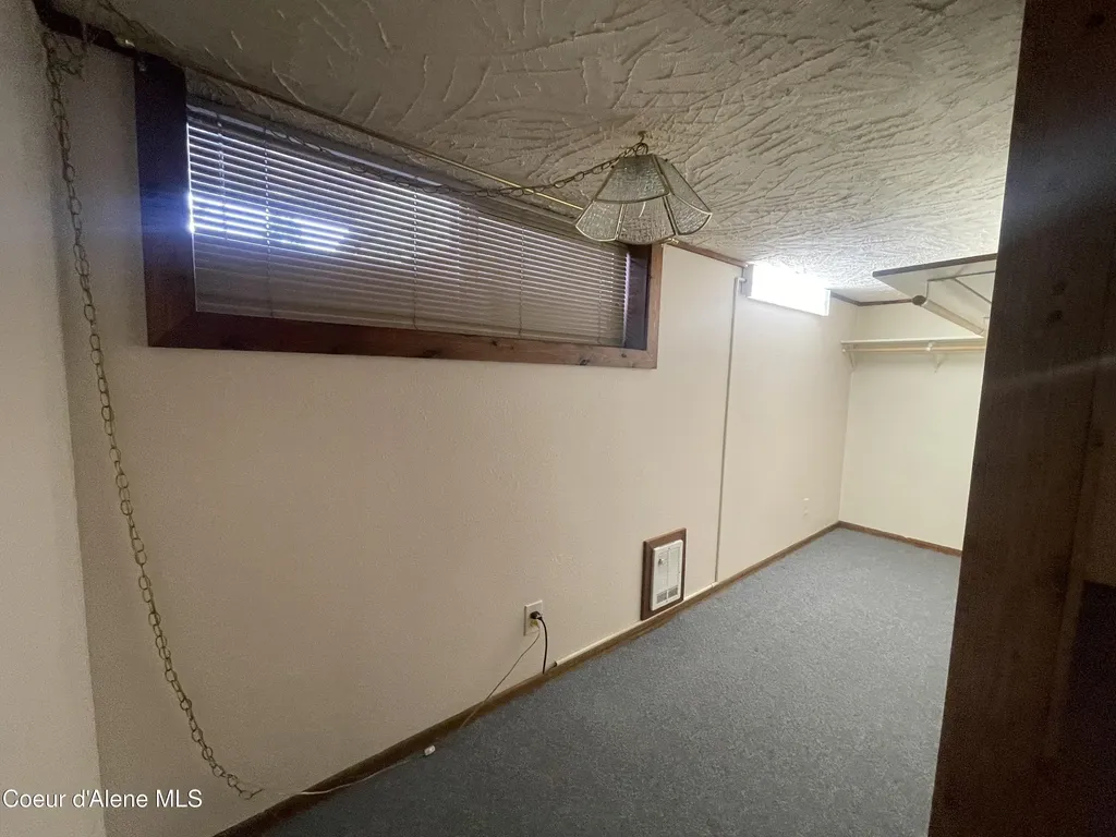 7042 Oak Street Bonners Ferry ID 83805