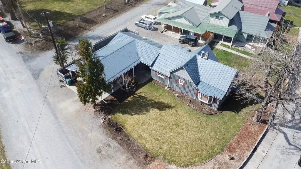 7042 Oak Street Bonners Ferry ID 83805