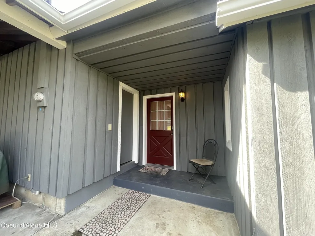 7042 Oak Street Bonners Ferry ID 83805