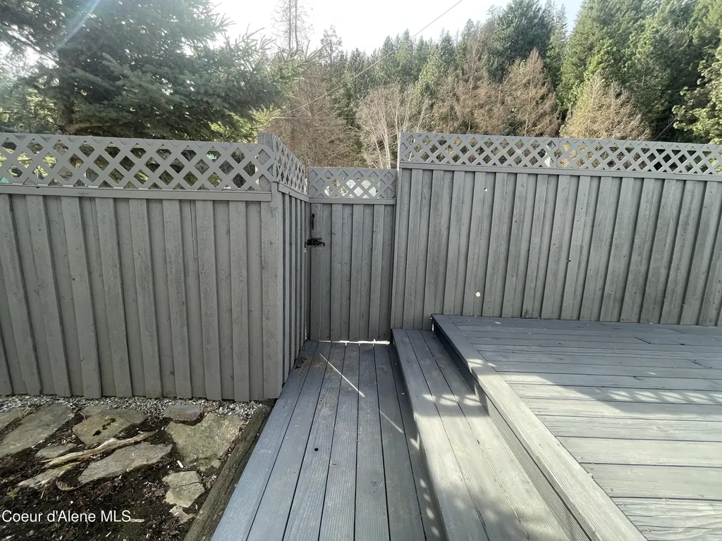 7042 Oak Street Bonners Ferry ID 83805