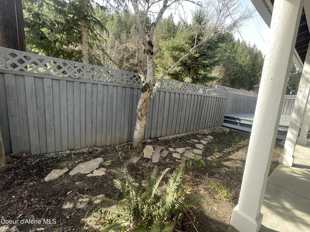 7042 Oak Street Bonners Ferry ID 83805
