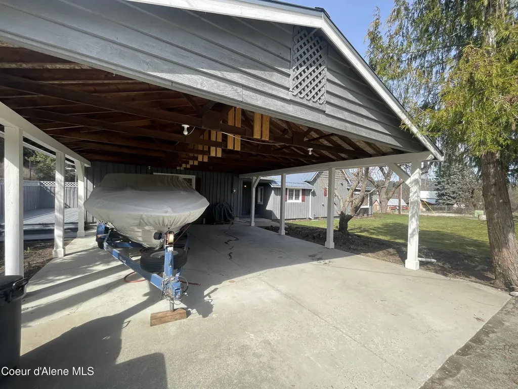 7042 Oak Street Bonners Ferry ID 83805