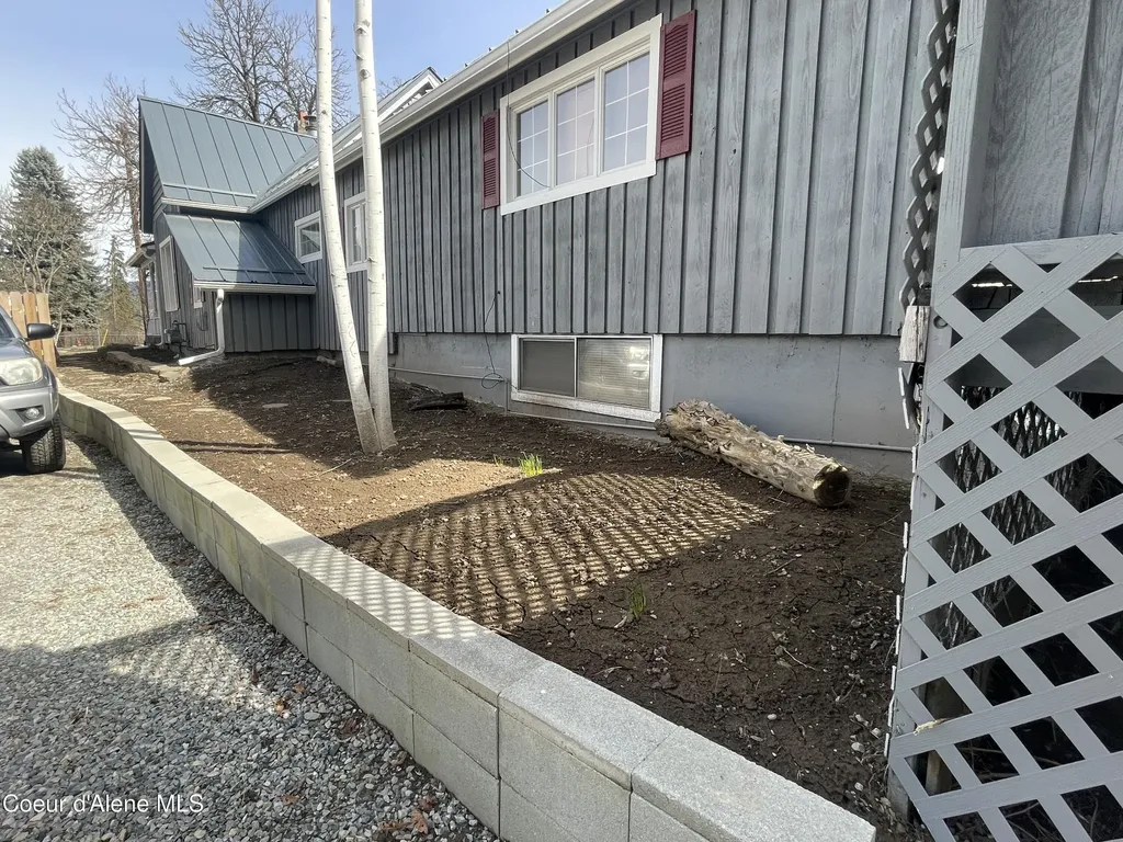 7042 Oak Street Bonners Ferry ID 83805