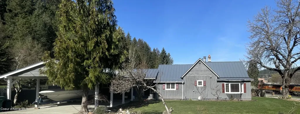 7042 Oak Street Bonners Ferry ID 83805