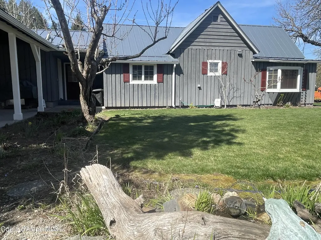 7042 Oak Street Bonners Ferry ID 83805