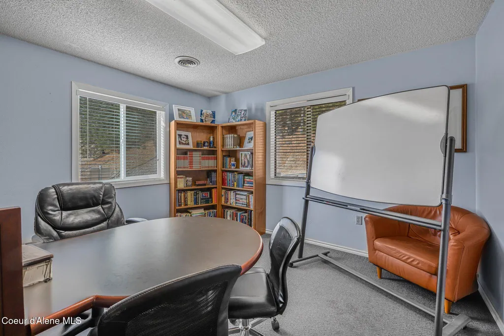 19459 W Riverview Drive Post Falls ID 83854