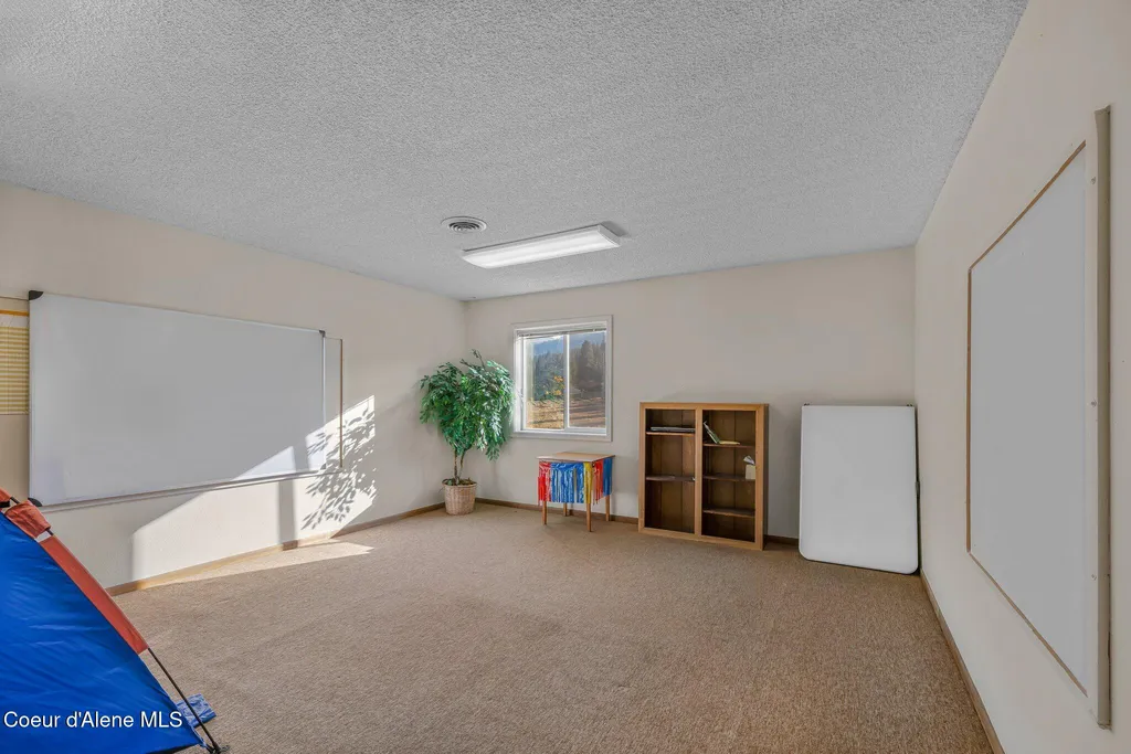 19459 W Riverview Drive Post Falls ID 83854