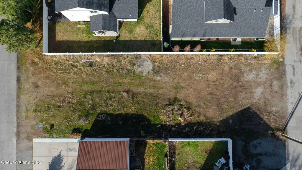 206/209 W 17th/warner Ave/road Post Falls ID 83854