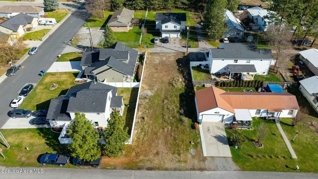 206/209 W 17th/warner Ave/road Post Falls ID 83854