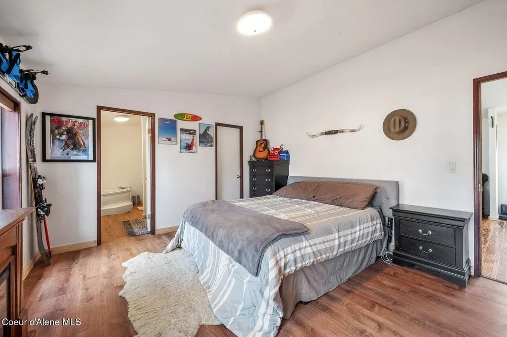 662 Roberson Way Sandpoint ID 83864