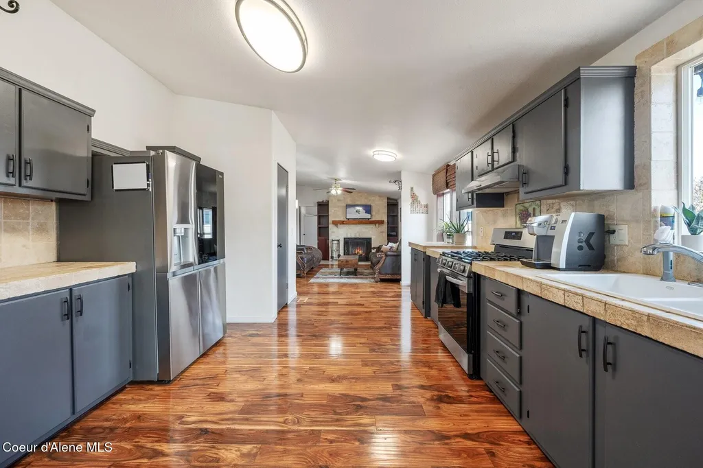 662 Roberson Way Sandpoint ID 83864