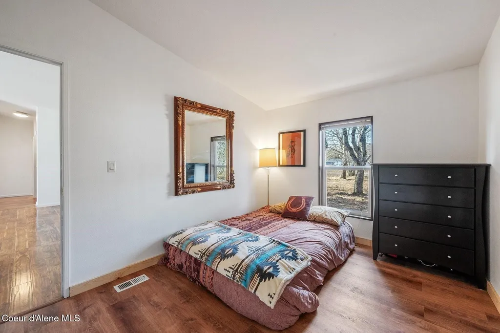 662 Roberson Way Sandpoint ID 83864