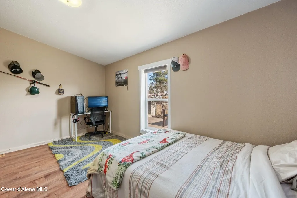 662 Roberson Way Sandpoint ID 83864