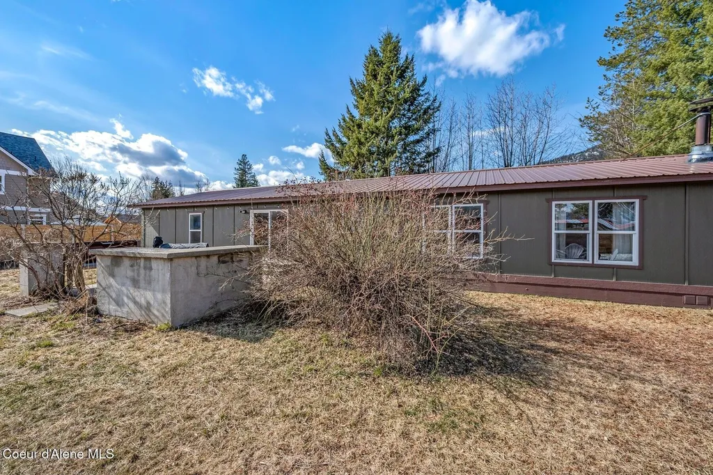 662 Roberson Way Sandpoint ID 83864