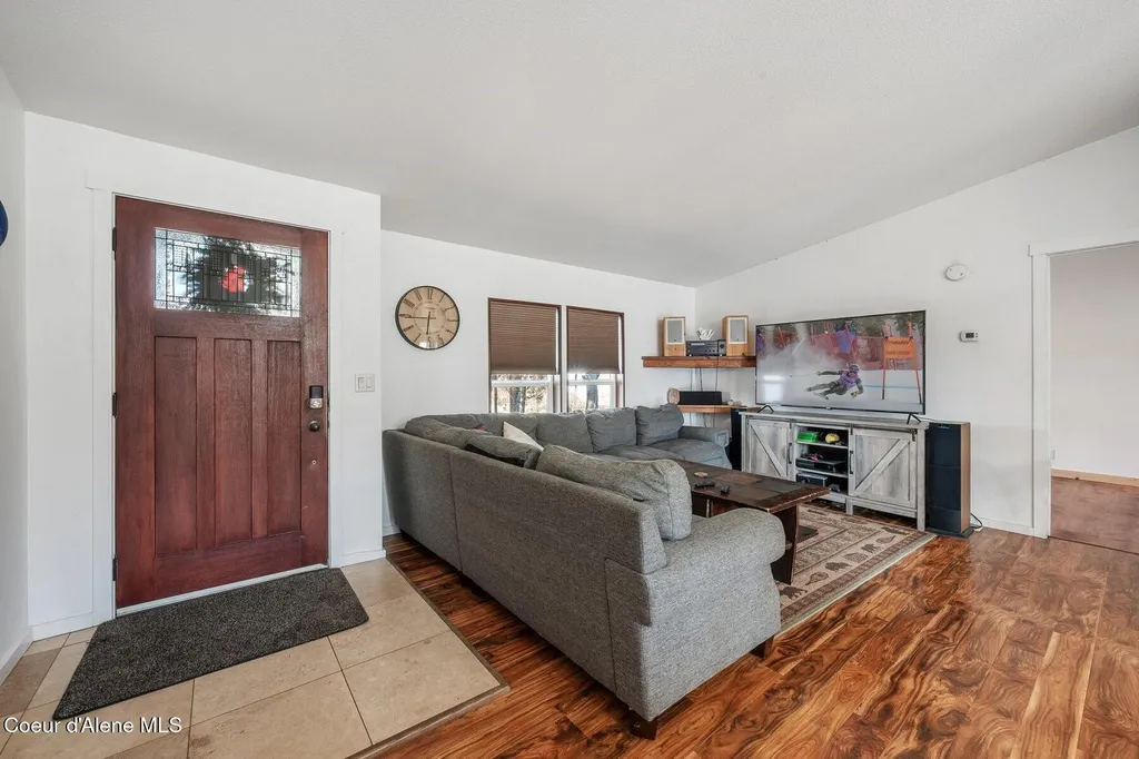 662 Roberson Way Sandpoint ID 83864