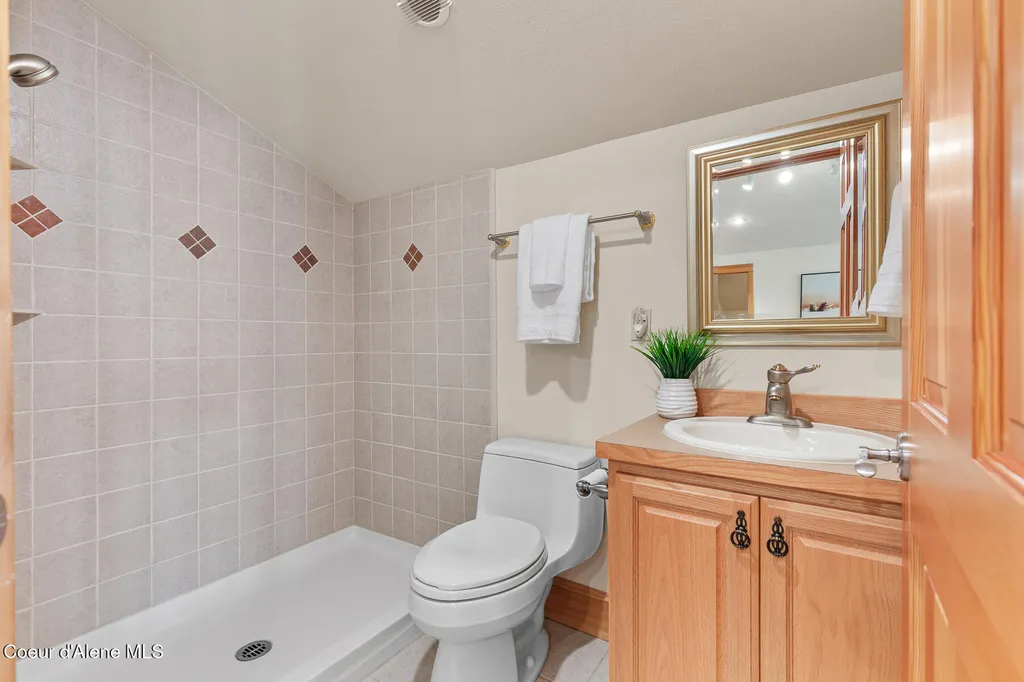 3361 Bottle Bay Road Sagle ID 83860