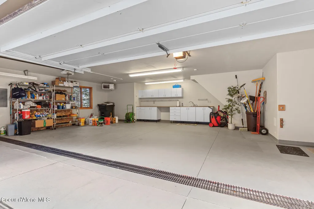 3361 Bottle Bay Road Sagle ID 83860