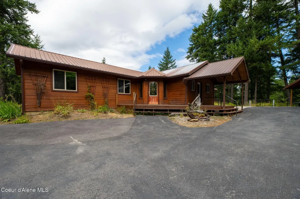 5671 E Wildlife Trail Hayden ID 83835