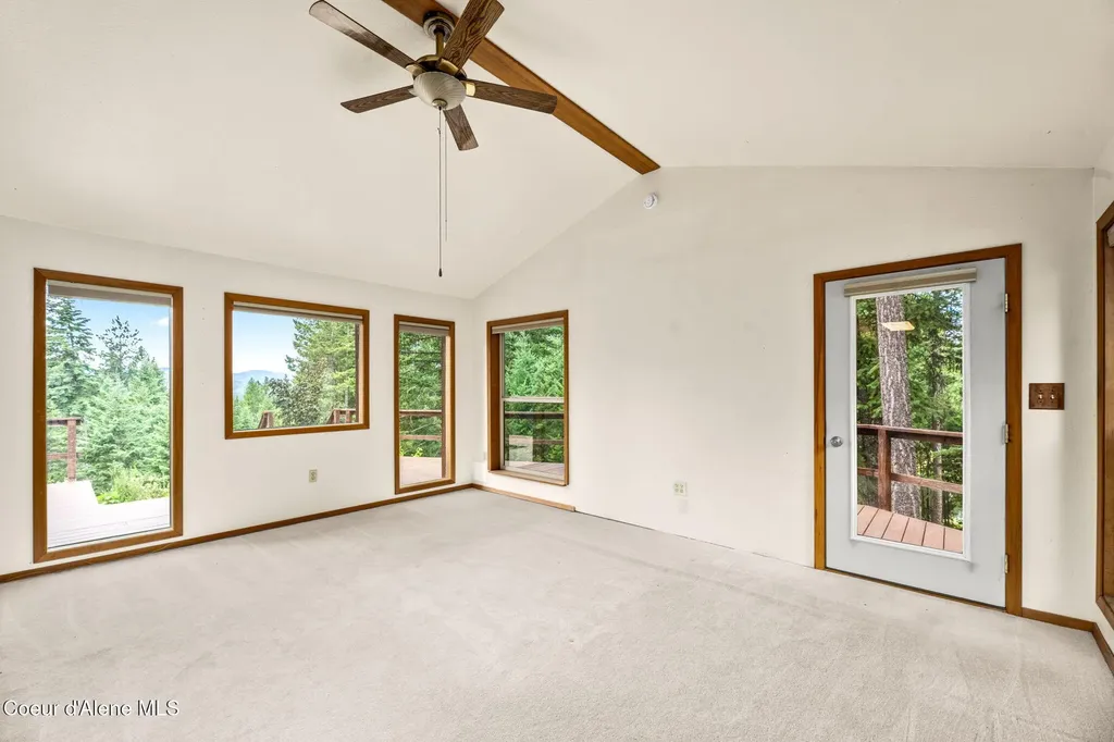 5671 E Wildlife Trail Hayden ID 83835