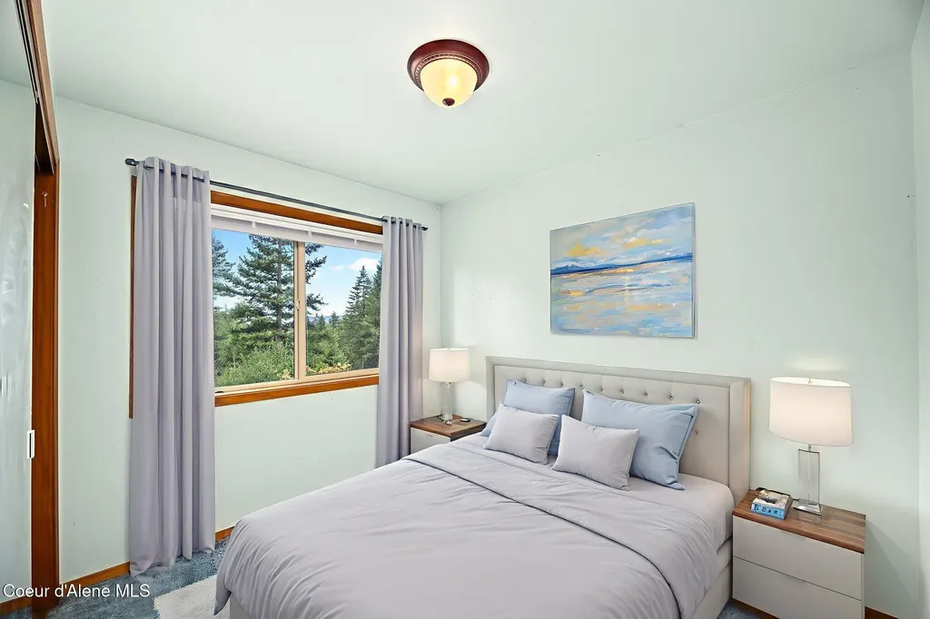 5671 E Wildlife Trail Hayden ID 83835