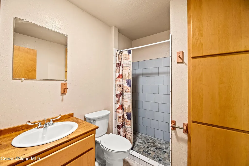 5671 E Wildlife Trail Hayden ID 83835