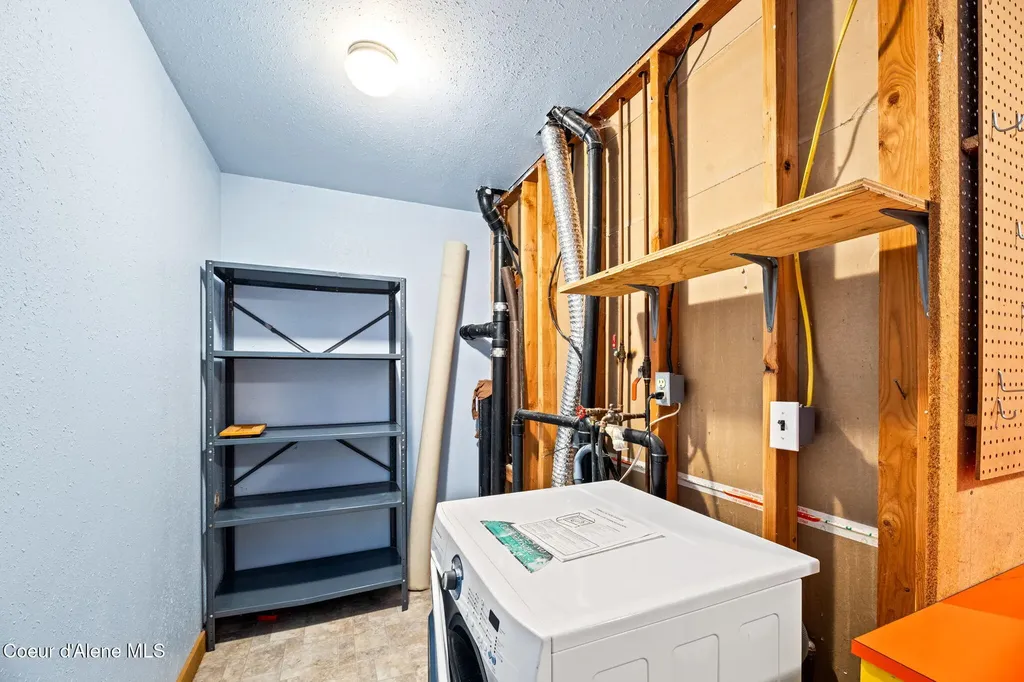 5671 E Wildlife Trail Hayden ID 83835