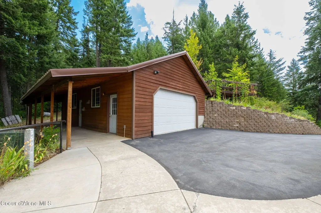 5671 E Wildlife Trail Hayden ID 83835