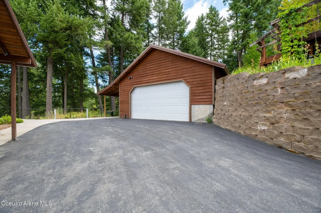 5671 E Wildlife Trail Hayden ID 83835