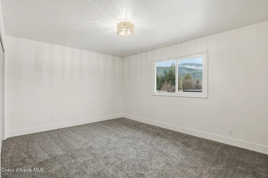 8478 W 4th Street Rathdrum ID 83858