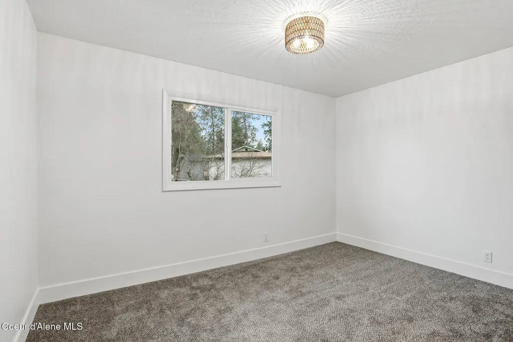 8478 W 4th Street Rathdrum ID 83858