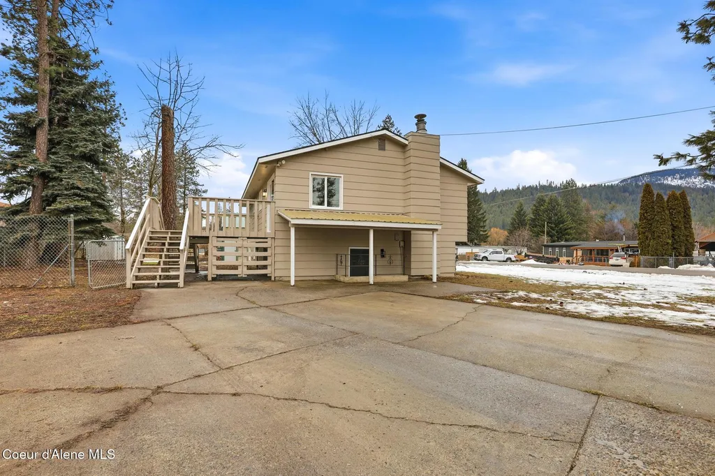 8478 W 4th Street Rathdrum ID 83858