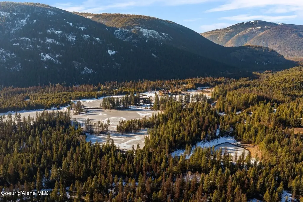 533739 Highway 95 - 228.81 Acres Bonners Ferry ID 83805