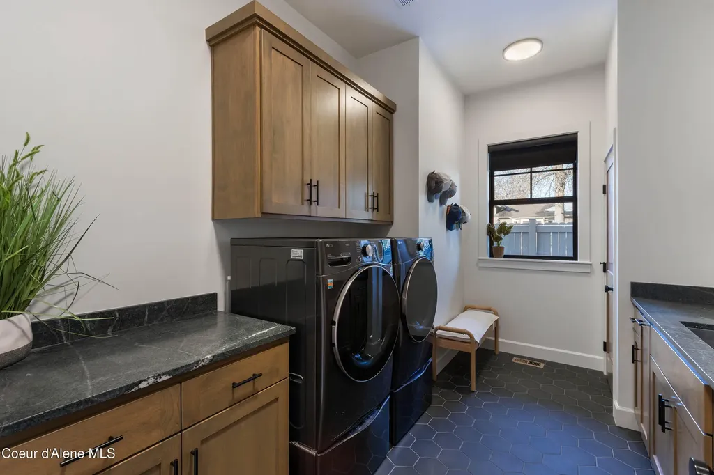 1276 E Hofmeister Court Hayden Lake ID 83835