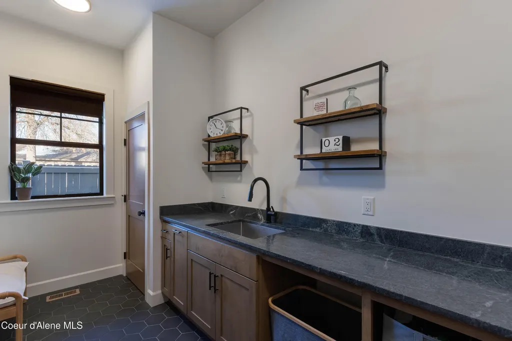 1276 E Hofmeister Court Hayden Lake ID 83835
