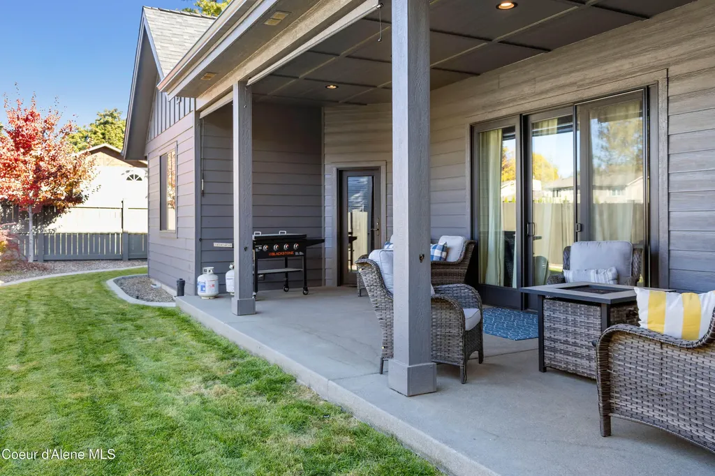 1276 E Hofmeister Court Hayden Lake ID 83835